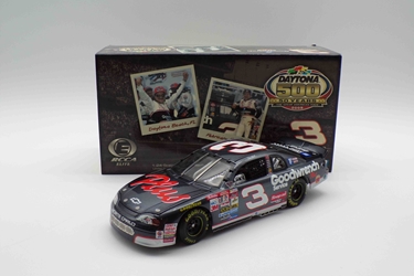 **Damage See Pictures** Dale Earnhardt 1998 GM Goodwrench D500 Winner 1:24 Nascar Liquid Color Diecast **Damage See Pictures** Dale Earnhardt 1998 GM Goodwrench D500 Winner 1:24 Nascar Liquid Color Diecast