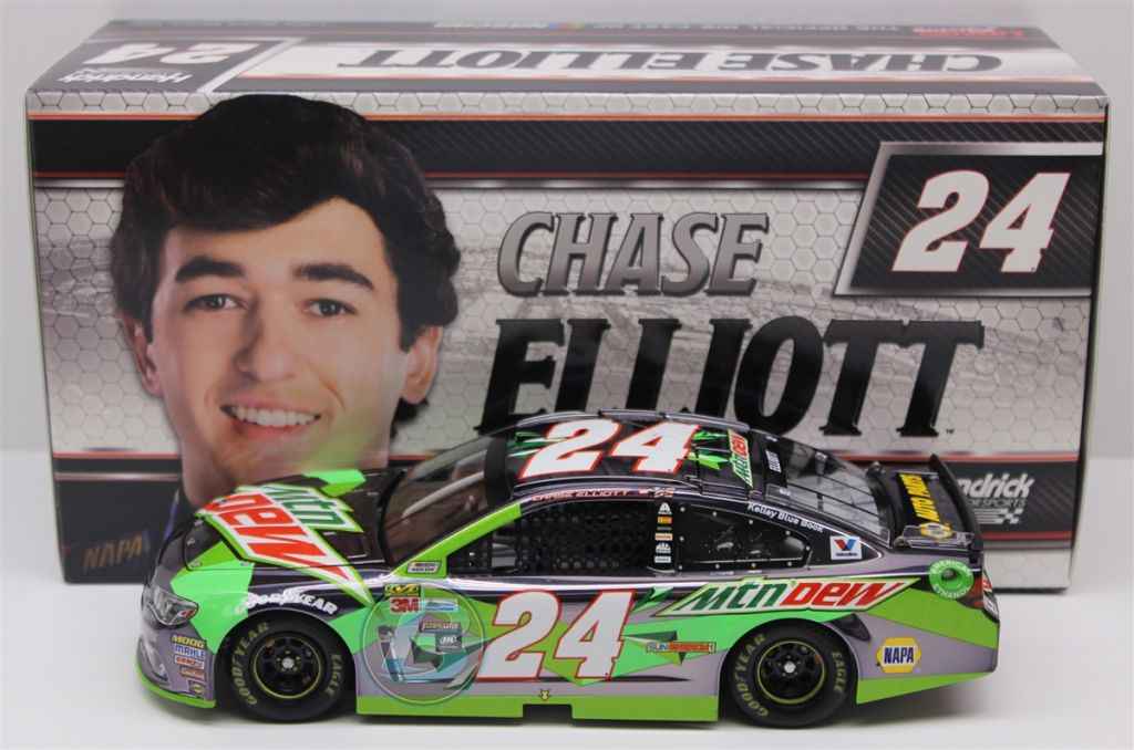 NASCAR 1/64 Chase Elliott Mountain Dew Baja Blast – Diecast 2018 Wave 8 – Usato In Ottime Condizioni - Foto 2