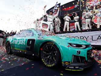 *Preorder* Chase Elliott 2026 UniFirst Martinsville 3.29.26 Race Win 1:24 Raw Nascar Diecast Chase Elliott, Nascar Diecast, 2026  Nascar Diecast, 1:24 Scale Diecast