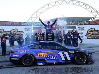 *Preorder* Denny Hamlin 2025 AM/PM Las Vegas 10/12/25  Race Win 1:64 Nascar Diecast Denny Hamlin, Nascar Diecast, 2025 Nascar Diecast, 1:64 Scale Diecast,