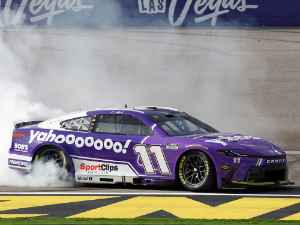 *Preorder* Denny Hamlin 2026 Yahoo / Las Vegas 3.15.26 Race Win 1:24 Galaxy Color Nascar Diecast Denny Hamlin, Nascar Diecast, 2026 Nascar Diecast, 1:24 Scale Diecast