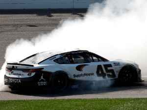 *Preorder* Tyler Reddick 2026 Supply House Kansas 4/19/26 Race Win  1:24 Color Chrome Nascar Diecast Tyler Reddick, Nascar Diecast, 2026  Nascar Diecast, 1:24 Scale Diecast