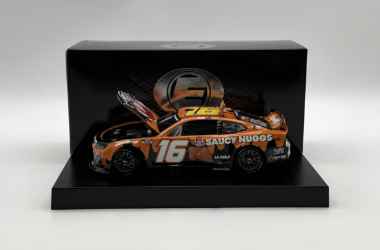 Shane van Gisbergen 2024 Wendys Saucy Nuggs 1:24 Elite Nascar Diecast Shane van Gisbergen, Nascar Diecast, 2024 Nascar Diecast, 1:24 Scale Diecast, pre order diecast, Elite